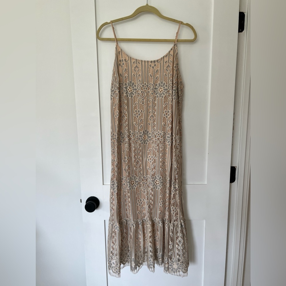 Eri + Ali, size L, embroidered dress, midi, neutral colors